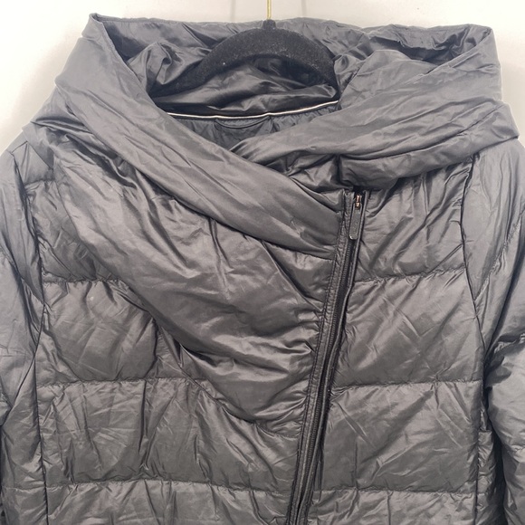 Nike Down Fill Puffer Jacket Asymmetrical Full Zip Hooded Black Size Small - Picture 5 of 15